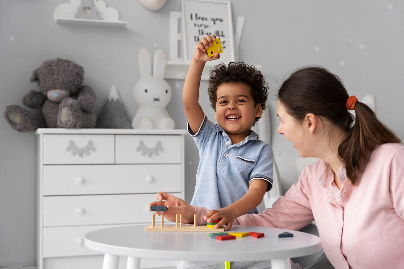 Read more about the article Caring Babysitters in Mumbai You Can Trust